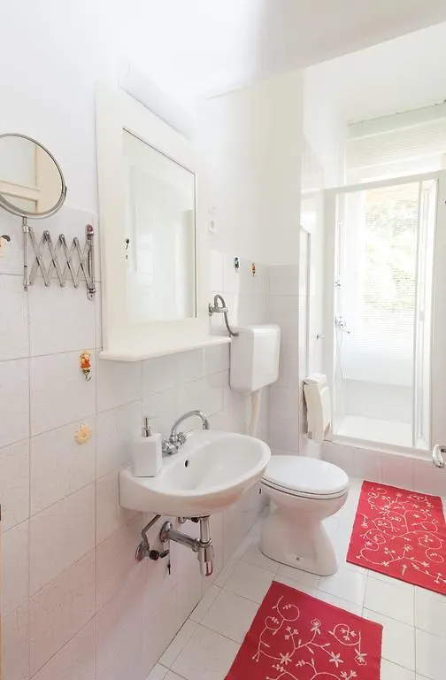 Apartment Ira Zadar